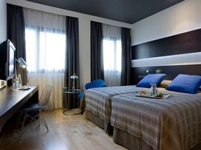 Cheap hotels on the Madrid 3801