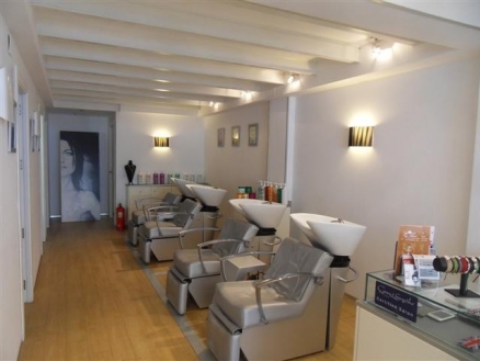 Marbella&nbsp;property:&nbsp;Malaga&nbsp;property&nbsp;|&nbsp;bedroom&nbsp;Commercial&nbsp;104822