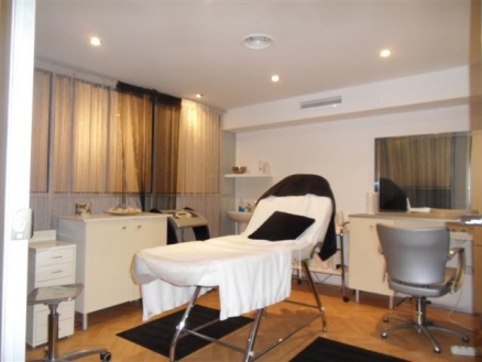 Marbella&nbsp;property:&nbsp;Marbella&nbsp;Commercial&nbsp;104822