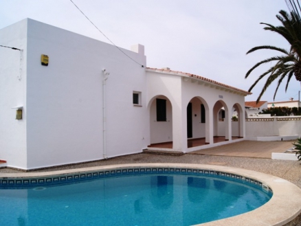 Villa for sale in town 237438