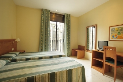 Cheap hotels on the Catalonia 1196