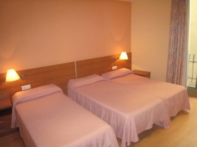 Cheap hotels on the Catalonia 1257