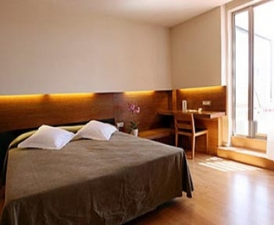 Cheap hotels on the Catalonia 1278