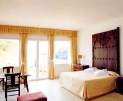 Cheap hotels on the Catalonia 1449