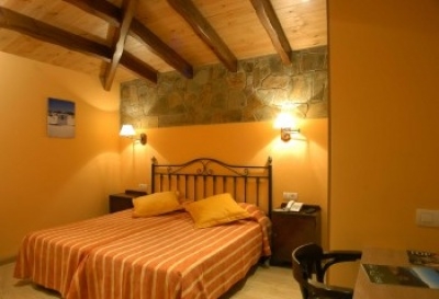 Cheap hotels on the Catalonia 1452