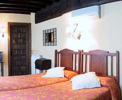 Cheap hotel in Granada 1494