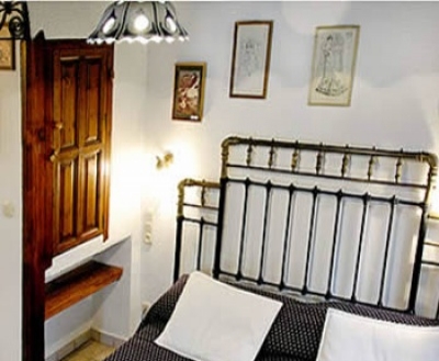 Cheap hotel in Cadiar 1887