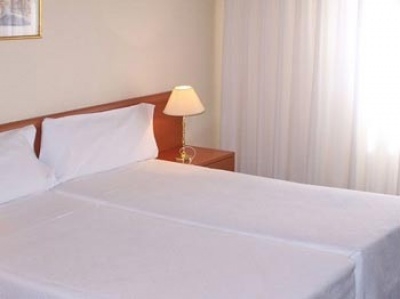Cheap hotels on the Madrid 2119