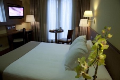 Cheap hotels on the Madrid 2151