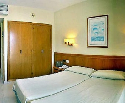 Cheap hotels on the Catalonia 2218