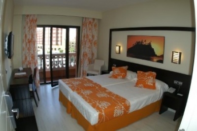 Cheap hotel in Cadiz 2238