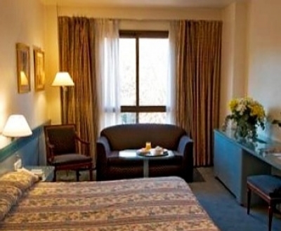 Cheap hotels on the Madrid 2244