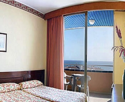 Cheap hotels on the Catalonia 2246