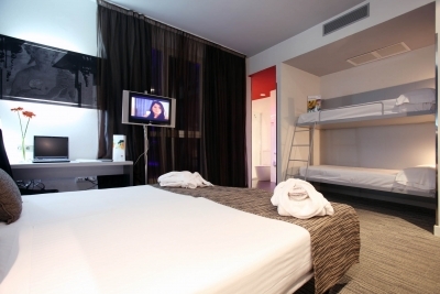 Cheap hotels on the Madrid 2332