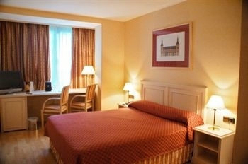 Madrid hotels 2371