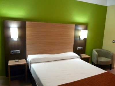 Cheap hotel in Madrid 2372
