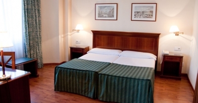 Cheap hotel in Madrid 2415