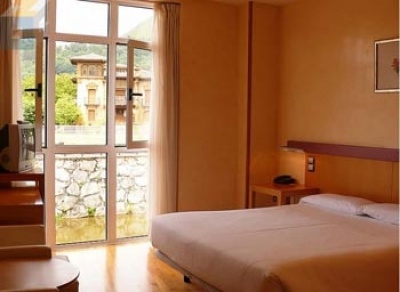Cheap hotel in Cangas De Onis 2427