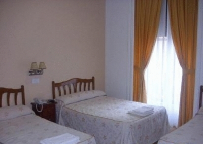 Cheap hotel in Madrid 2455