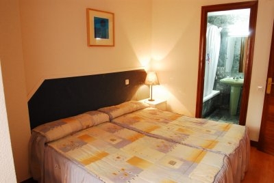 Cheap hotels on the Madrid 2476