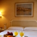 Hotel availability on the Madrid 2577