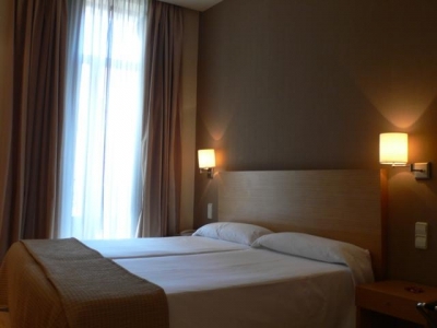 Madrid hotels 2599