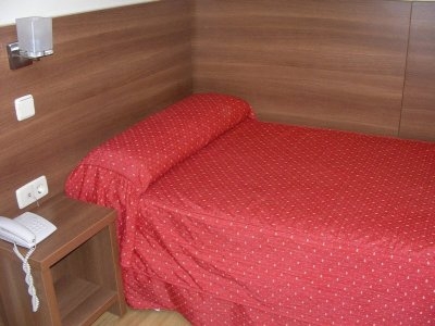 Cheap hotel in Madrid 2644