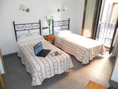 Cheap hotel in Madrid 2645