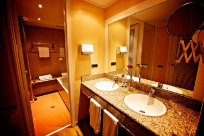 Madrid hotels 2750