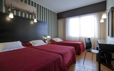 Find hotels in Madrid 2910