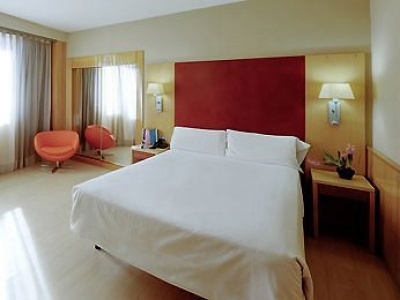 Cheap hotel in Madrid 3222