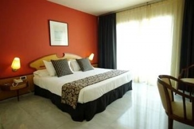 Cheap hotel in Catalonia 3225