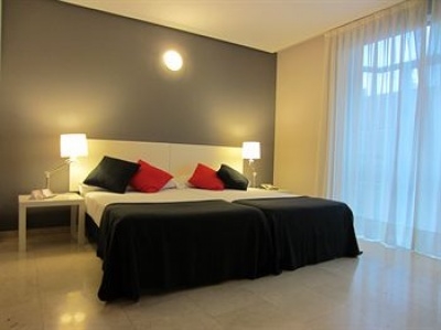 Find hotels in Madrid 3239