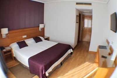 Cheap hotel in Madrid 3304