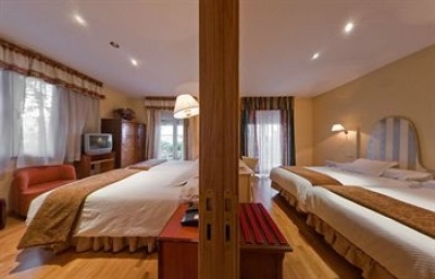 Find hotels in Granada 3306