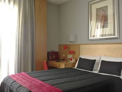 Cheap hotel in Madrid 3336