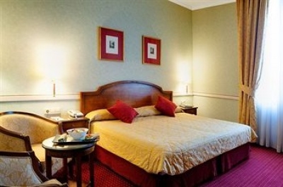Cheap hotel in Madrid 3378
