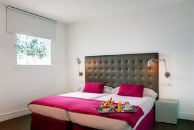 Find hotels in Madrid 3378