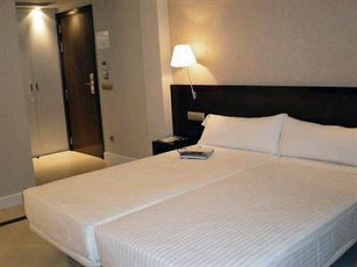 Barcelona hotels 3410