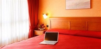 Find hotels in Madrid 3432