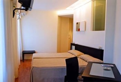 Cheap hotel in Granada 3434