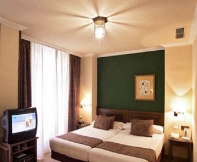 Find hotels in Granada 3446