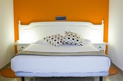 Cheap hotel in Madrid 3482