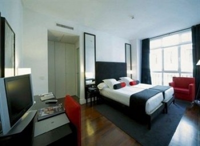 Cheap hotels on the Madrid 3512