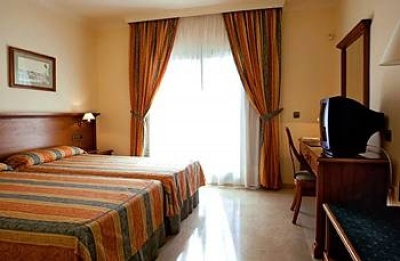 Find hotels in Torre Del Mar 3560