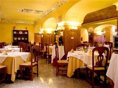 Find hotels in Frigiliana 3651