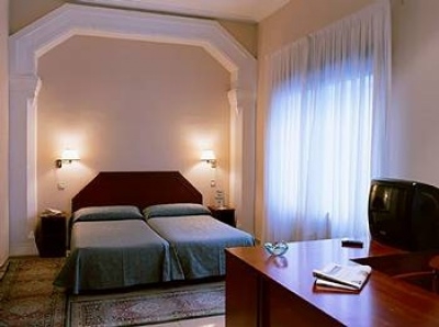 Girona hotels 3806