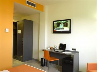 Child friendly hotel in Fuenlabrada 3894