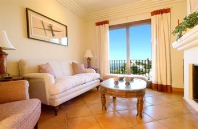 Find hotels in Casares 3898