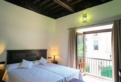 Cheap hotel in Granada 3920